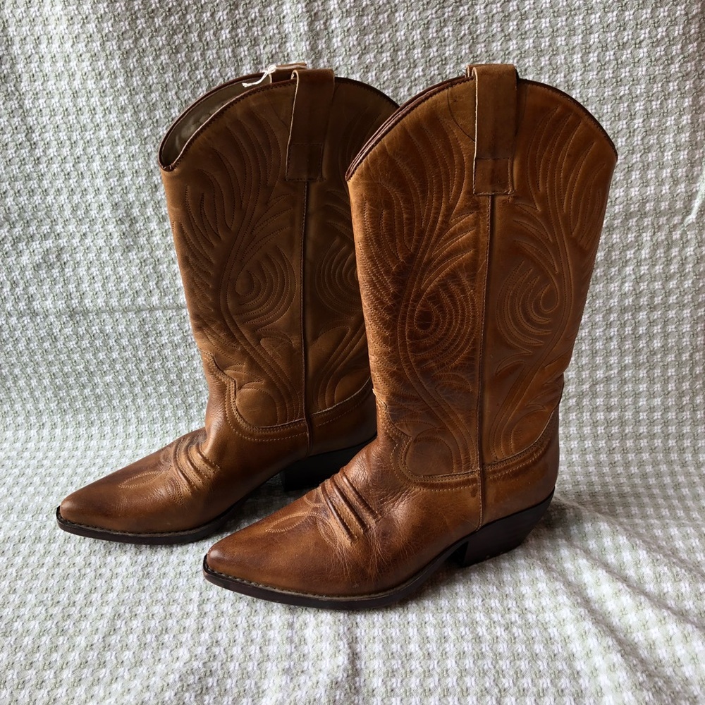 Guess by Georges Marciano cowboy boots size 6.5